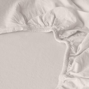 carre-blanc-canada-fitted-sheet-vanilla-twin-39-x-75-fitted-sheet-in-pure-organic-washed-cotton-souffle-vanilla-39859499401438.jpg